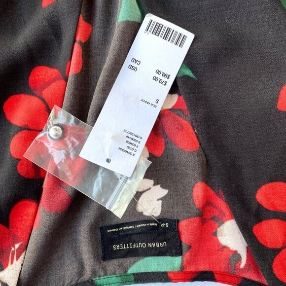 NWT U0 MICHELLE BLACK RED FLORAL LONG SLEEVE V-NECK BUTTON FRONT MINI DRESS - Picture 8 of 12